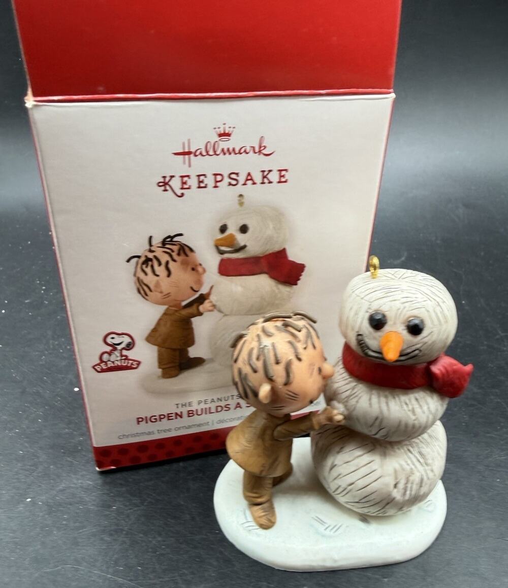 Hallmark Peanuts Pigpen Builds A Snowman Christmas Ornament MIB! 52D